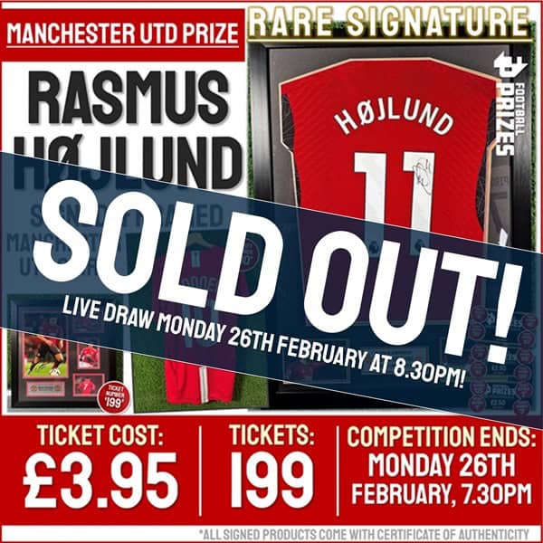 Rasmus Hojlund SIgned United SHirt